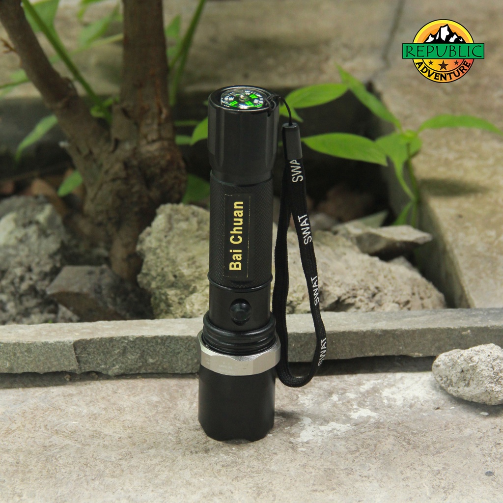 Senter SWAT Police Senter Camping Senter Outdoor Super Terang