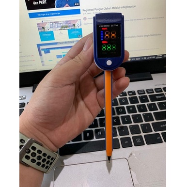 OXYMETER Oximeter Pengukur oksigen detak jantung Fingertip SpO2 LED Full Colour LK87