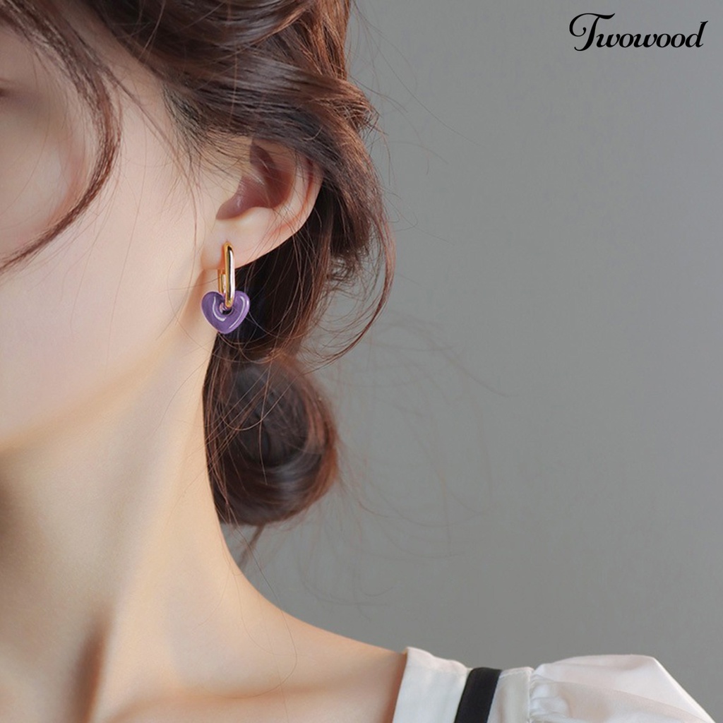 1 Pasang Anting Bentuk Hati Warna Permen Bahan Alloy Gaya Korea Untuk Prom