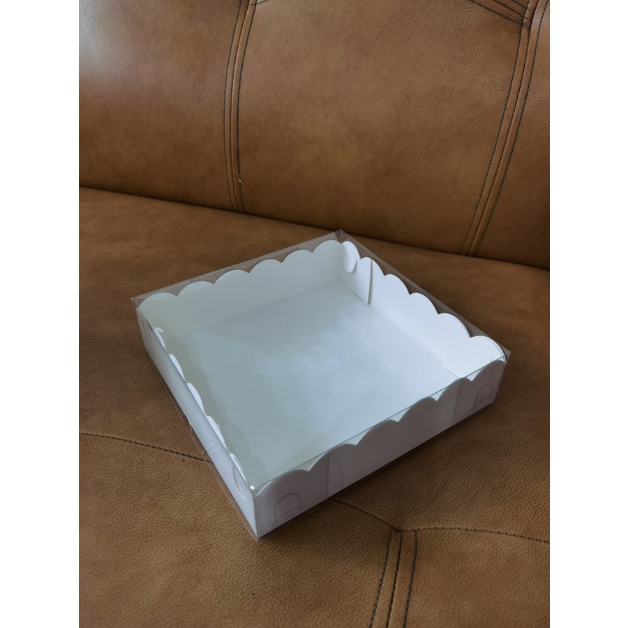 Wavy 151545 - Box Dus Brownies / Cake Box putih tutup mika