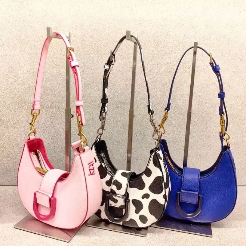 10.10 SALE | CK Itzy Gabine Belted Hobo Bag GIFTSET include box