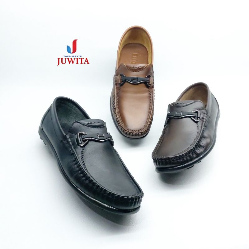 Sepatu pansus moccasin cowok pria bahan kulit merk Ellovio x karbovil