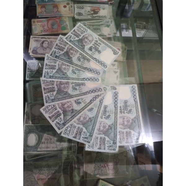 uang kuno indinesia 50000 soeharto asli