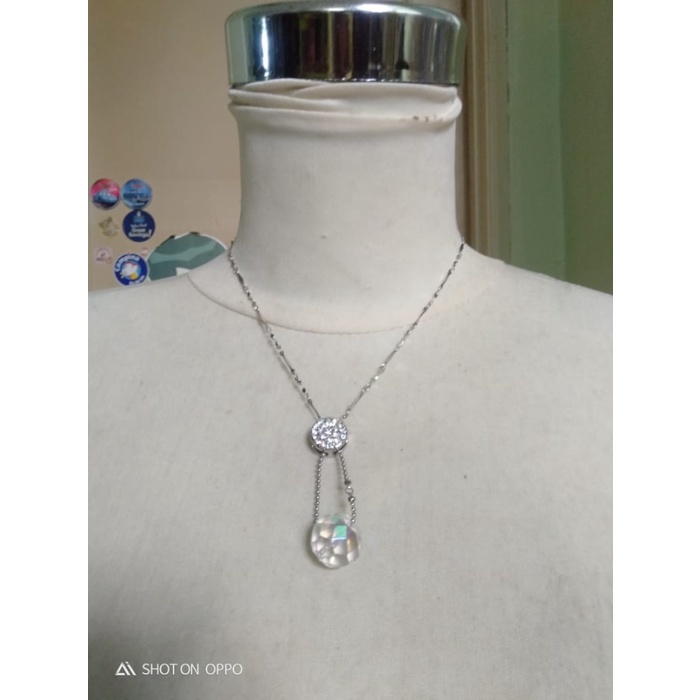 Kalung Rantai Silver Liontin Bola Crystal dan Bulatan permata Putih