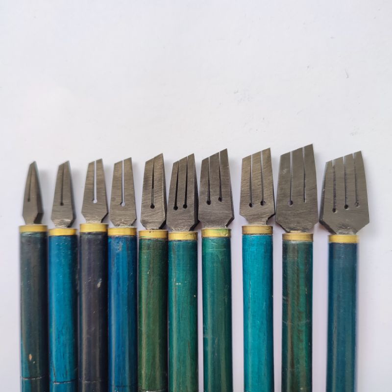 

qolam dekorasi acrylic kusus cat