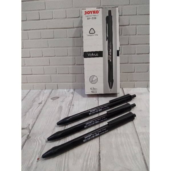 

Bolpoint Joyko BP-338 0,7mm (tinta hitam)