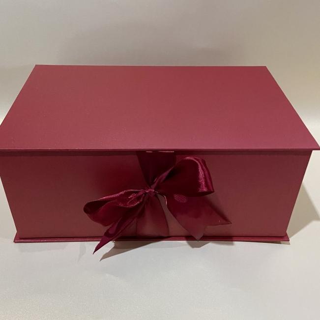 

giftbox/kotak hadiah/ kotak kado/ hardbox/packaging