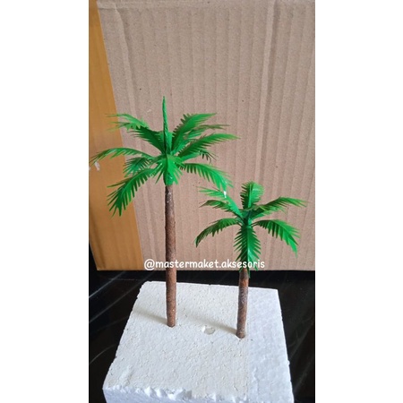 Miniatur Pohon Palem Uk. 20 cm