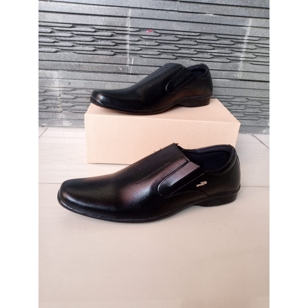 sepatu pantofel pria murah, sepatu pantofel cowok murah, sepatu oxford pria  murah SZP
