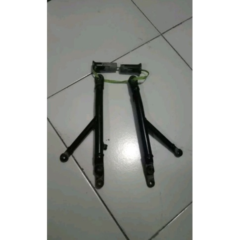 sambungan rangka dudukan mesin dan bhos kanan kiri 2nd ori cb150r old k15
