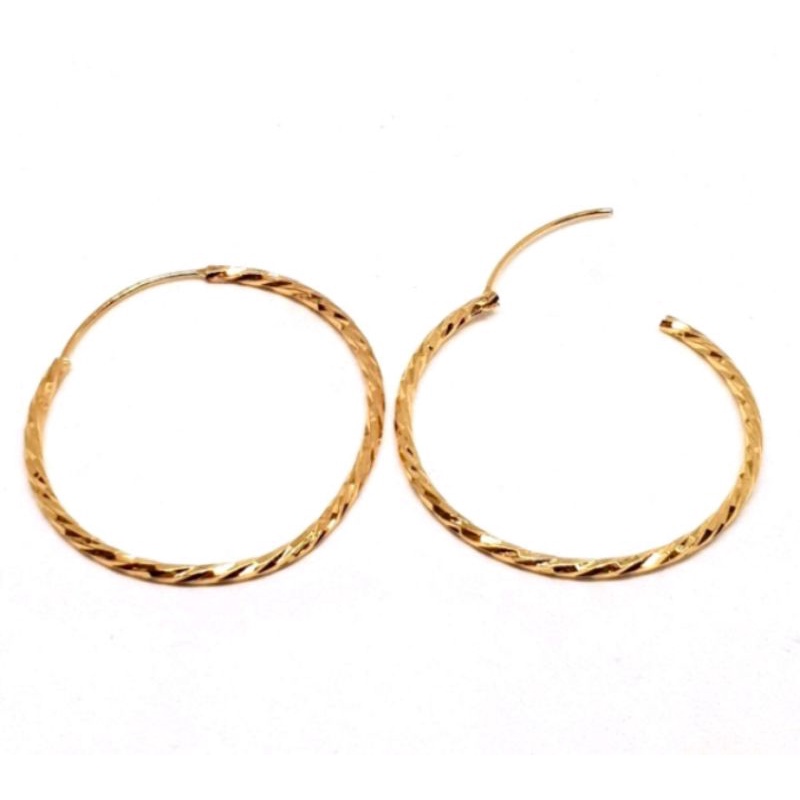 Anting bulat Gipsy titanium motif burik model ring perhiasan lapis emas.