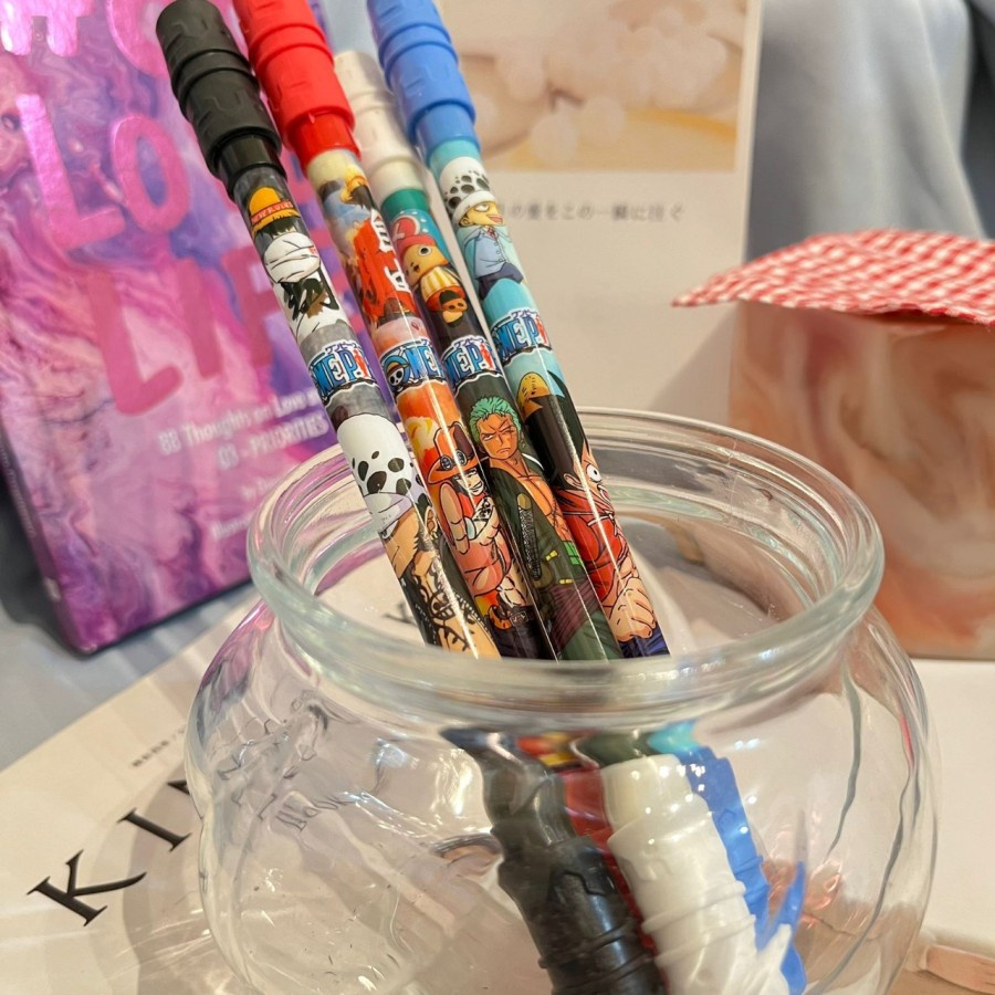 

PULPEN PUTAR MAGNET NARUTO ADA 4 WARNA HARGA TERMURAH PREMIUM QUALITY PEN GEL TINTA HITAM KARAKTER NARUTO MOTIF UNIK CANTIK HARGA TERMURAH KUALITAS TERJAMIN READY GROSIR DAN COD