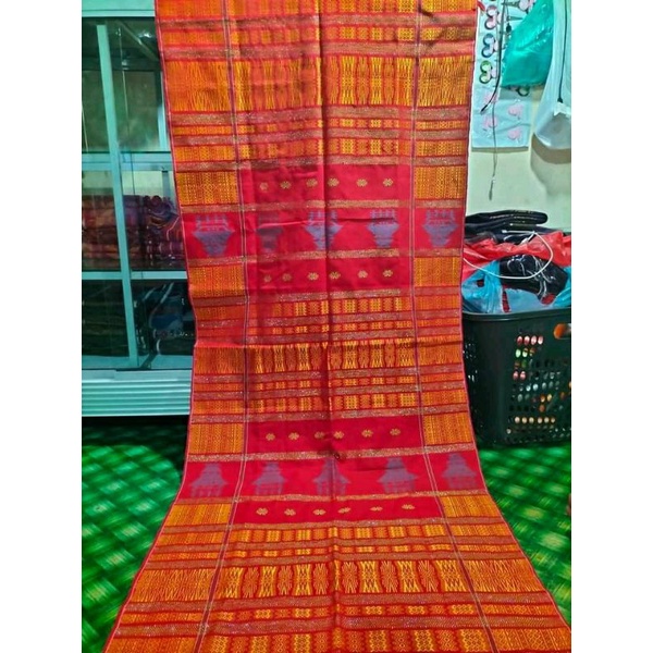 uis nipes rumah adat