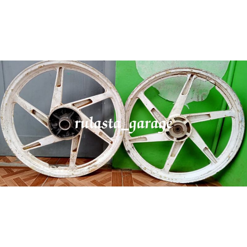 velg pelek suzuki Satria 2tak lumba hiu lscm doubledisc