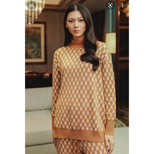 preloved benang jarum comfy sweater brown