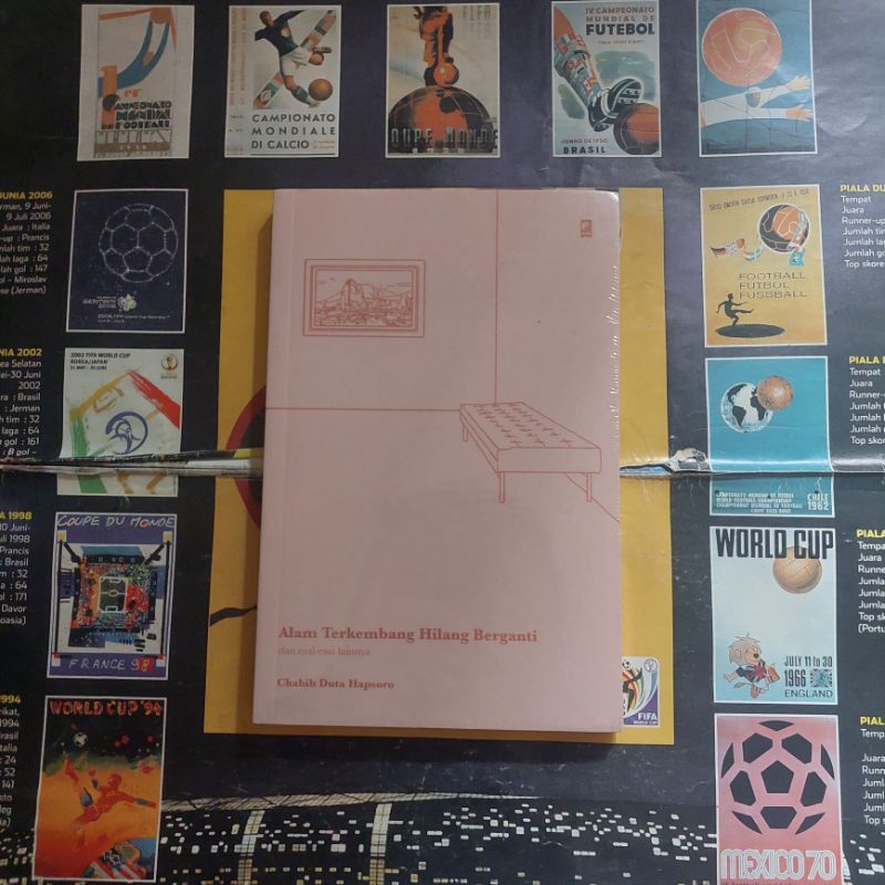 Alam Terkembang Hilang Berganti oleh Chabib Duta Hapsoro