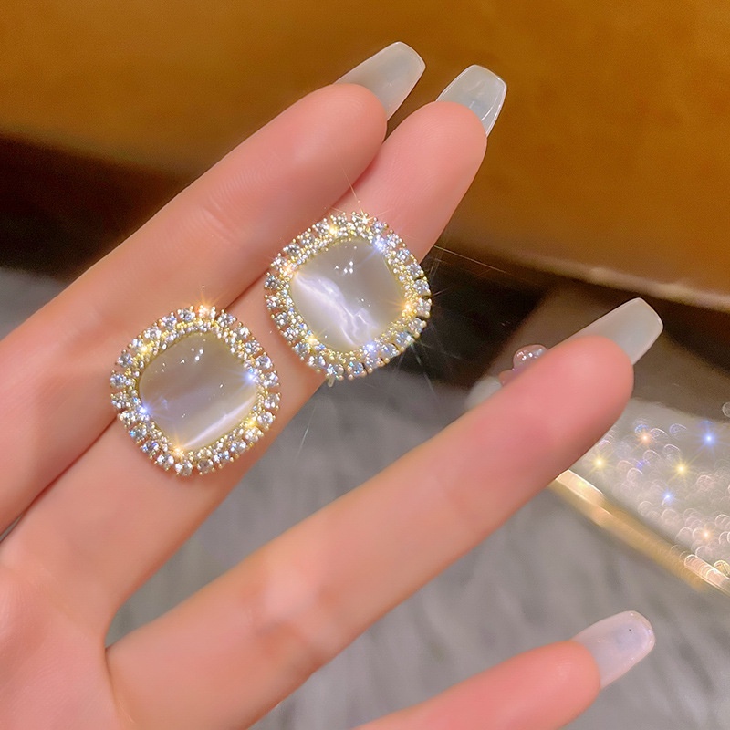 Anting Stud Zircon Opal Bentuk Persegi Bahan S925 Silver Gaya Retro Untuk Wanita