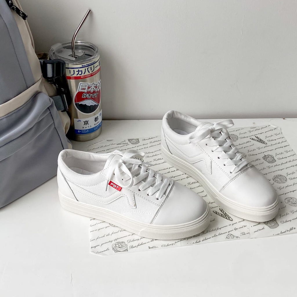 M Footwear - Sepatu Sneakers Canvas Wanita Import - CGA6148 White