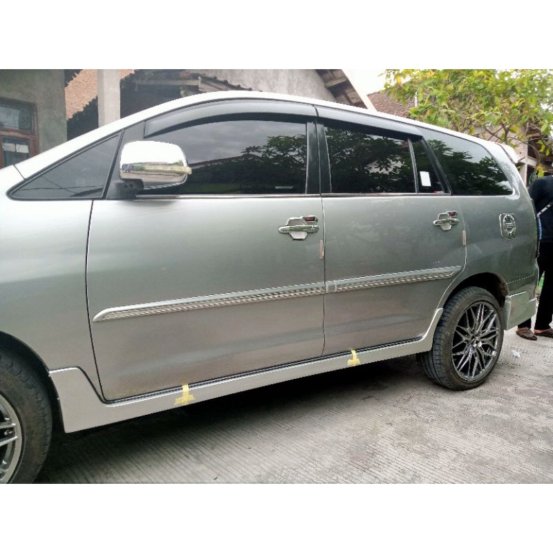 sideskirt innova 2005 - 2015