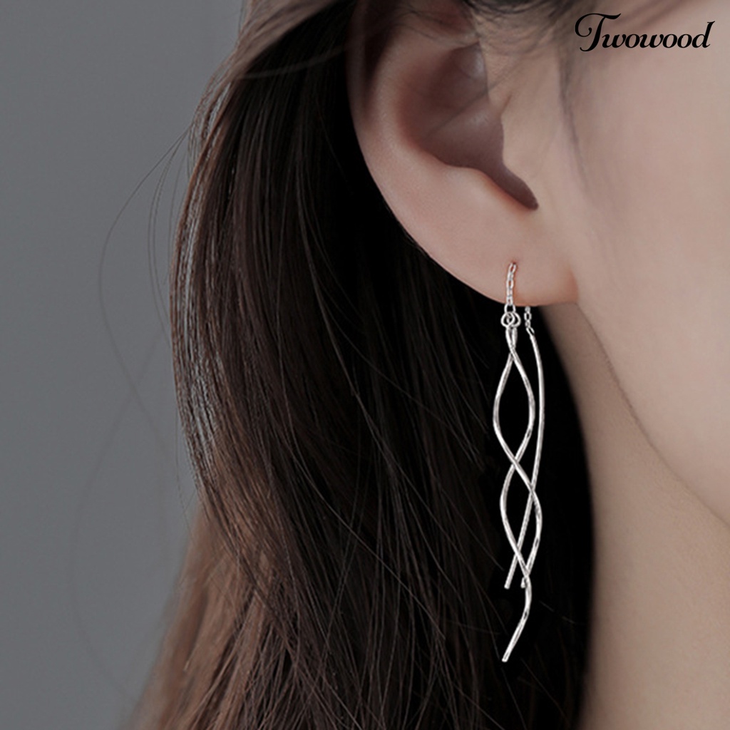 1 Pasang Anting Juntai Panjang Bentuk Geometris Twisted Linear Untuk Wanita