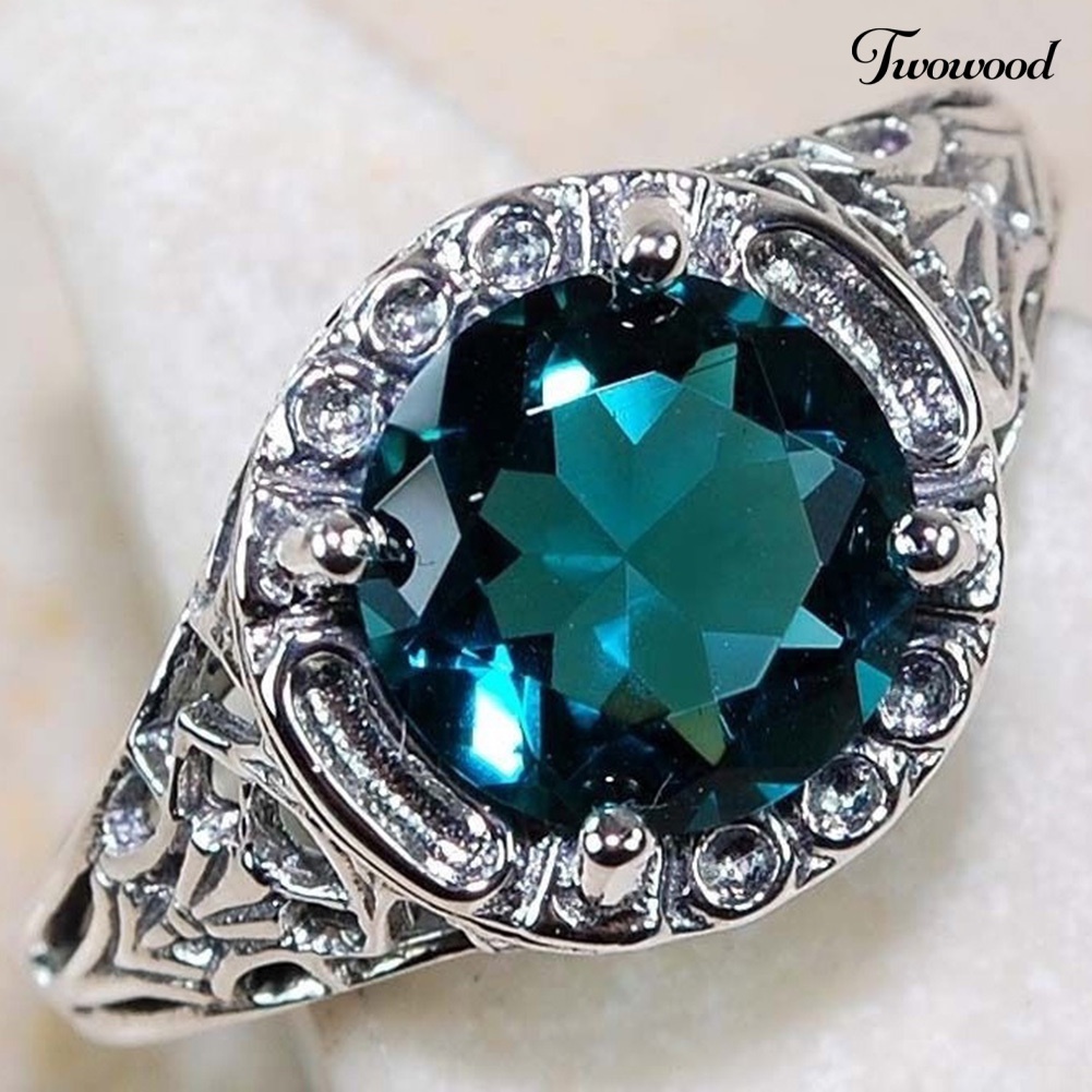 Cincin Wanita Model Hollow Aksen Berlian Imitasi Gaya Retro Vintage Untuk Pesta