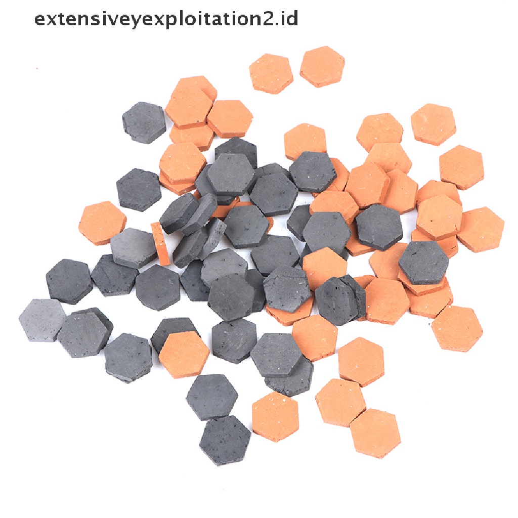 40pcs / Set Mainan Miniatur Simulasi Batu Bata Heksagonal Merah Skala 1: 16 Untuk Aksesoris Rumah Boneka