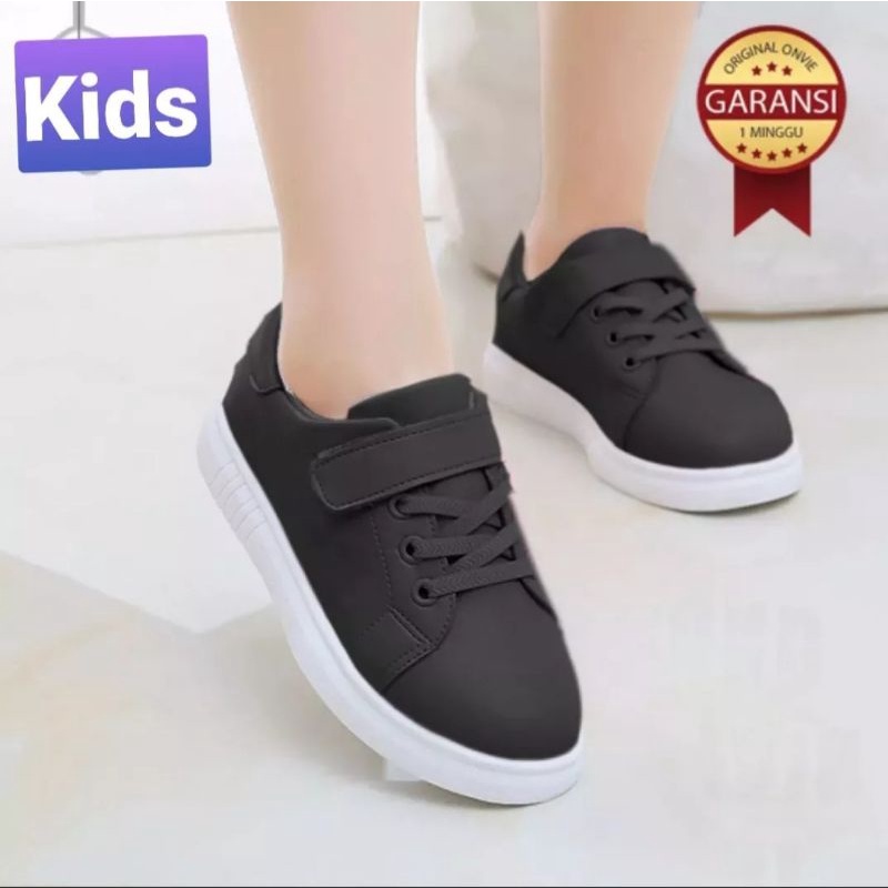 Sepatu Sneakers Anak Sekolah Hitam Terbaru 1 - 10 Tahun Lucu Dan Trendi | Sepatu Anak Perempuan Terbaru 2022