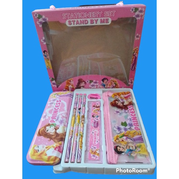 

STATIONERY SET KARAKTER