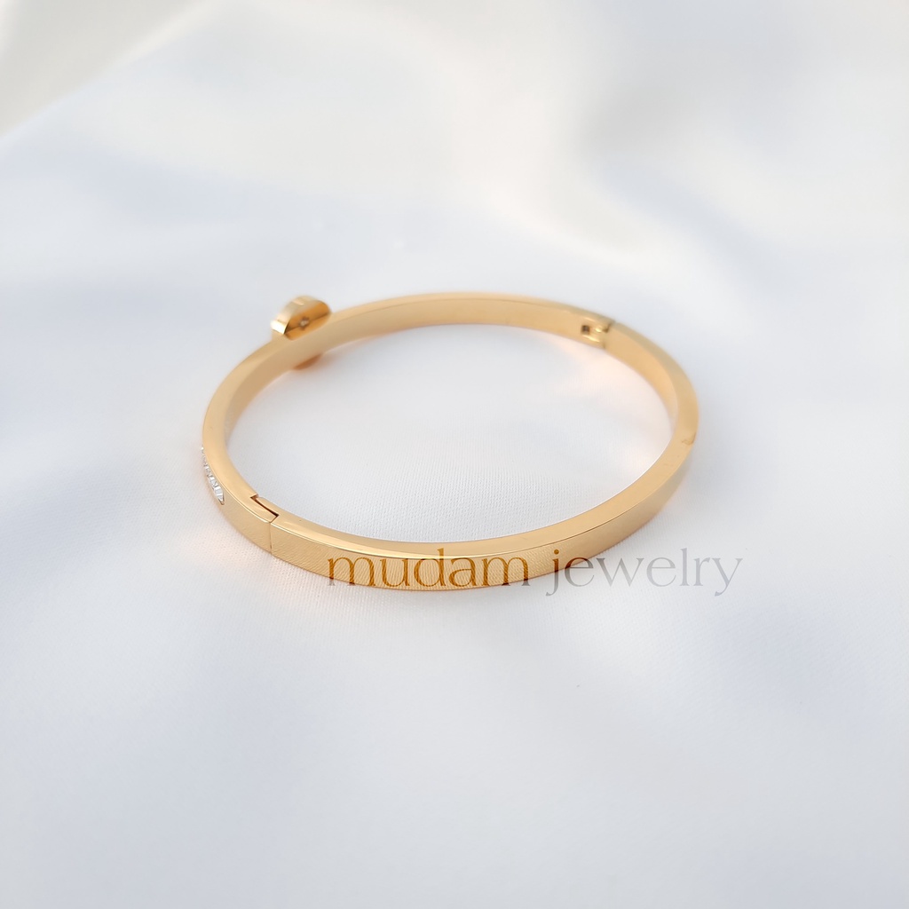 Gelang Bengle B&gt;lgr Romawi Dengan Crystal Artifisial