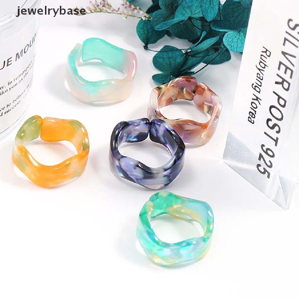 Set Cincin Bentuk Bulat Persegi Geometris Bahan Resin Akrilik Aksen Kristal Berlian Imitasi Untuk Wanita