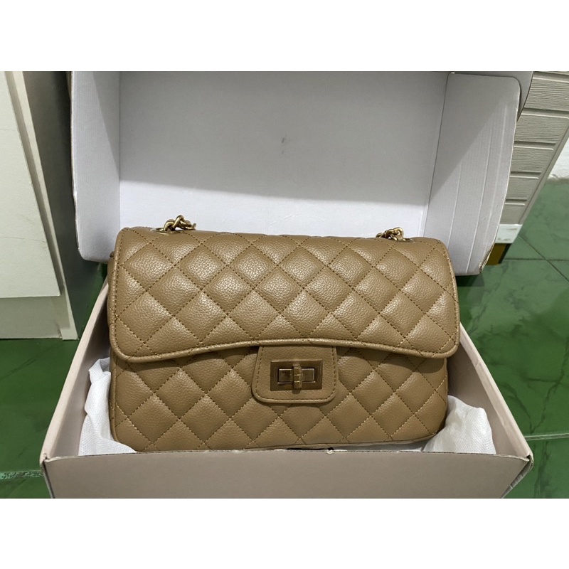 Preloved Boston Classic heylocal.id