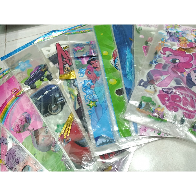 

Plastik Snack Ulang Tahun Motif Cewek Cowok / Kantong Plastik Snack Ulang Tahun Anak / Kantong Plastik Kado / Kantong Plastik Snack Ultah / Kantong Snack / Plastik Kado / Plastik Hadiah / Kantong Plastik Ultah / Plastik Snack HBD