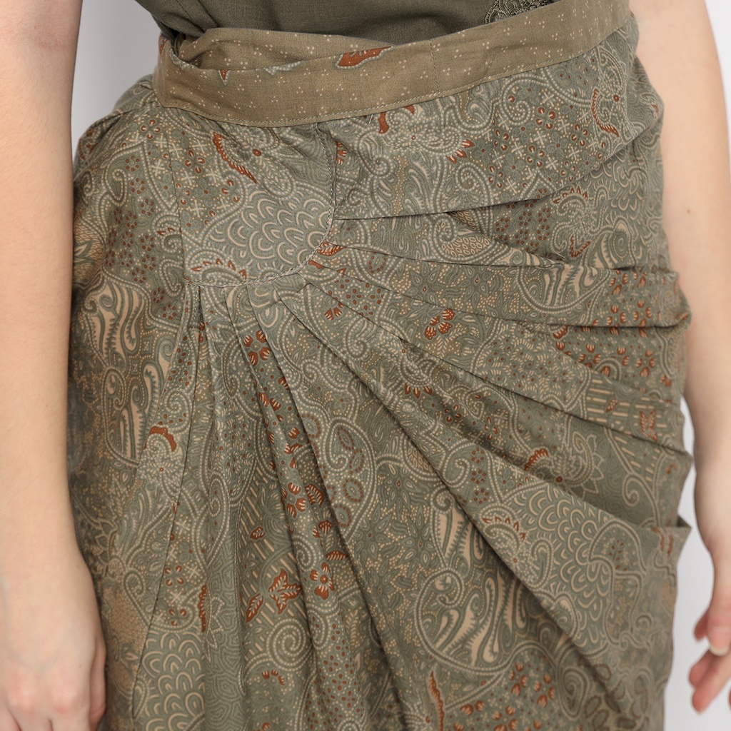 ROK BATIK SPAN Skirt Lilit Kebaya Instan Modern Wanita Motif Sekar Jagad Warna Hijau Alam 723139 Cap 72 - Rok Batik Lilit Bawahan Skirt Kamen Kebaya Songket Batik Panjang Plisket Span Instan Jadi Bali Lembaran Premium Modern Untuk Wanita Kondangan