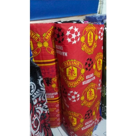SPREI SARUNG COVER KASUR LIPAT 4 3 2 TEBAL 5 10 15 20 UKURAN NO 1 2 3 4 5 MOTIF BOLA MU MANCHESTER