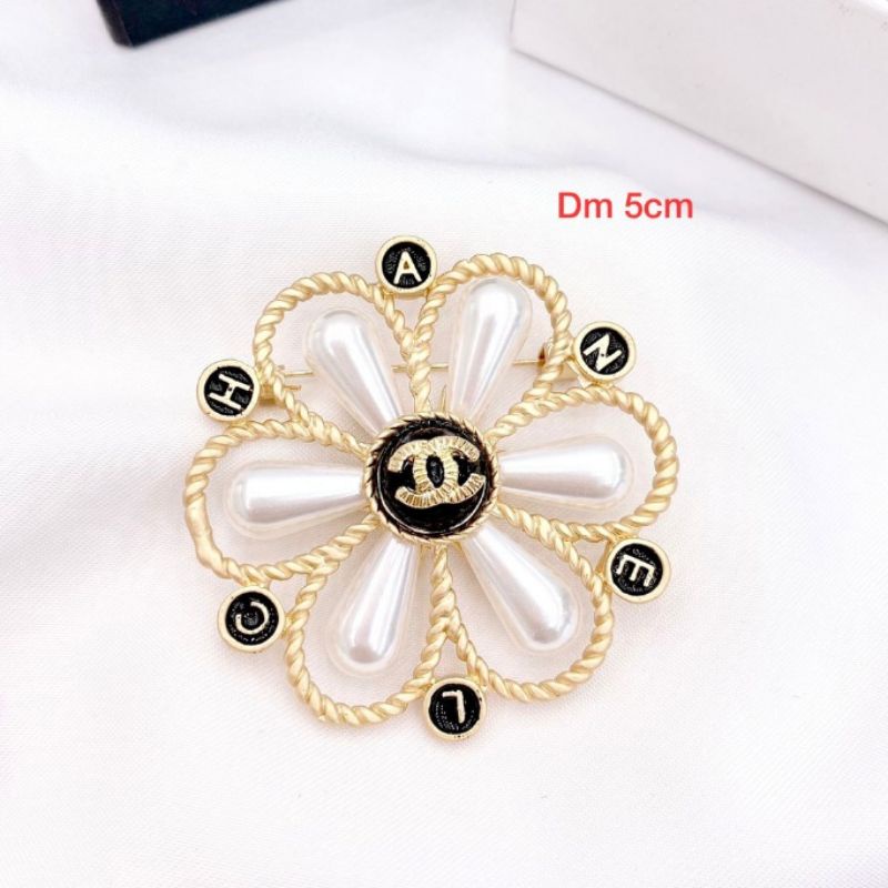 Bros import Bros CH cantik untuk hiasan baju di dada kualitas Import Peniti Baju Import swarovsky bros Brooch channel kilau Premium quality fashion import bahan Bagus B5839