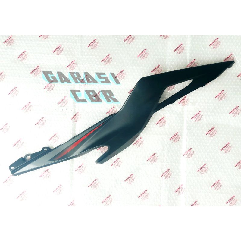 Cover Body Belakang CBR150R - Set Illust Rear Cowl CBR 150R K45G