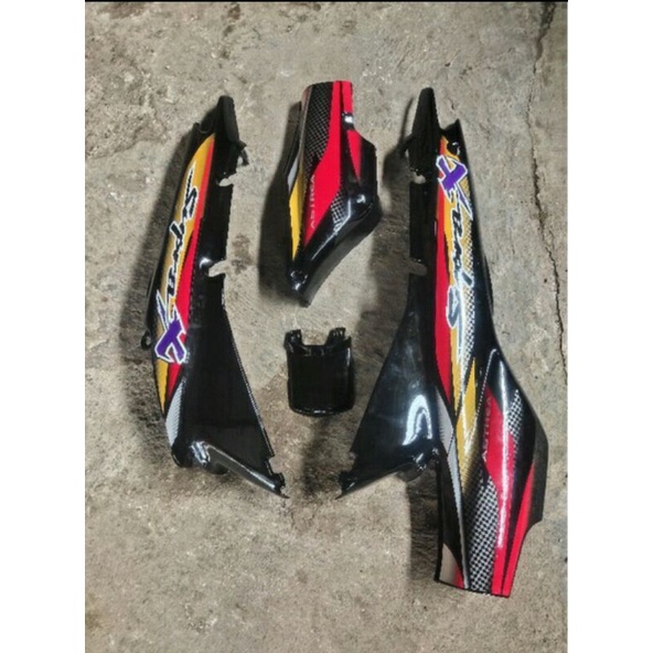 Cover body supra x lama 2002
