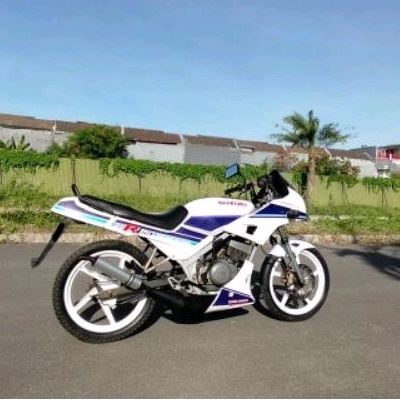 striping decal cap capan stiker suzuki rgr sprinter hitam putih bahan bagus anti thinner uv air
