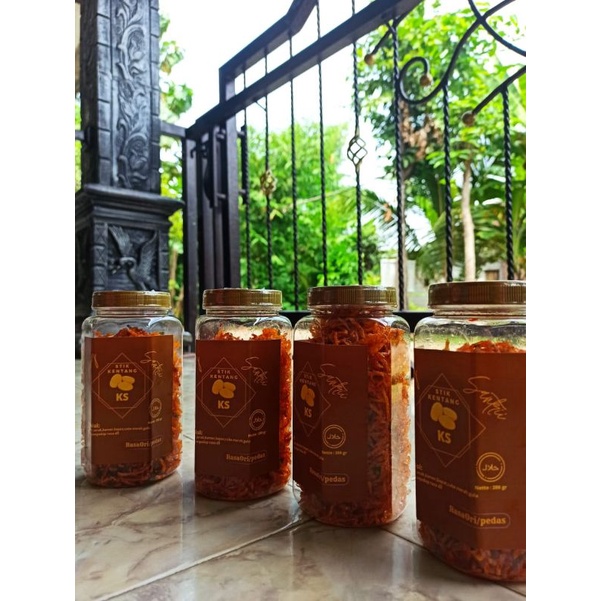 

kentang mustofa kering kang santri rasa pedas manis berat 200gram