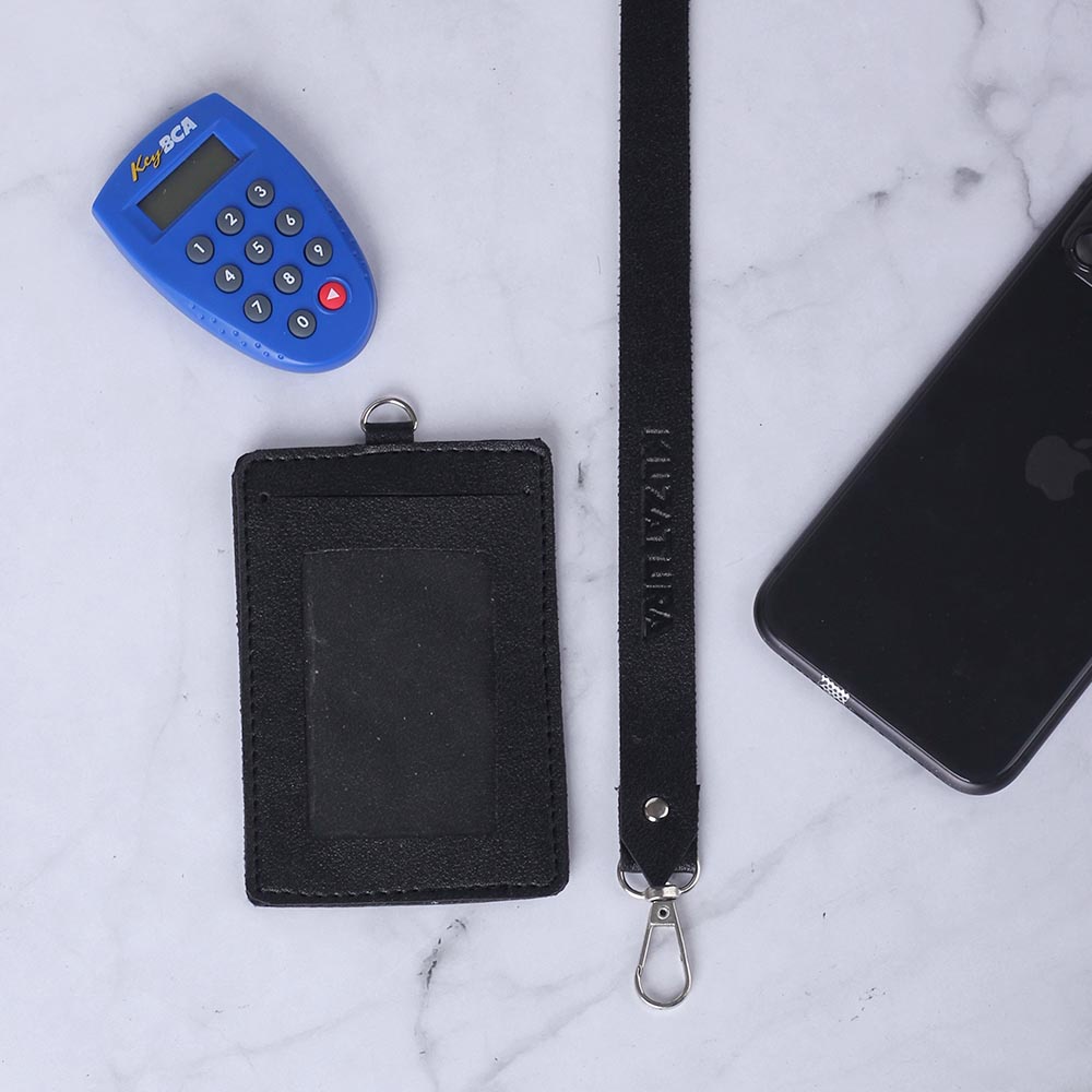 

ID Card/Name Tag Holder Kuzatura