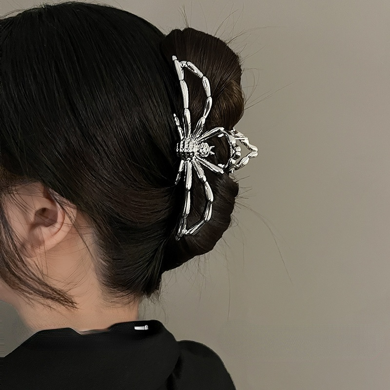Jepit Rambut Bentuk Laba-Laba 3D Bahan Metal Untuk Wanita