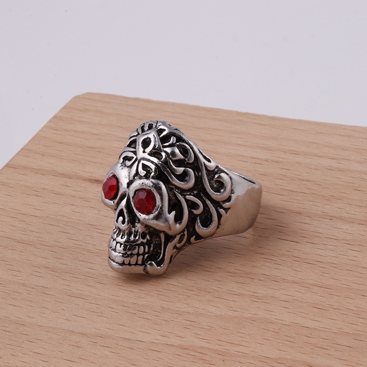 Cincin Desain Tengkorak Mata Merah Gaya Punk Eropa Amerika Untuk Pria