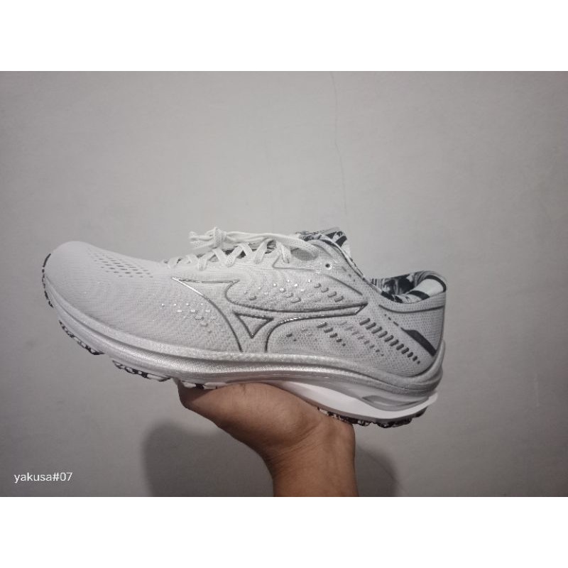 Mizuno wave rider 25 original sp size 43