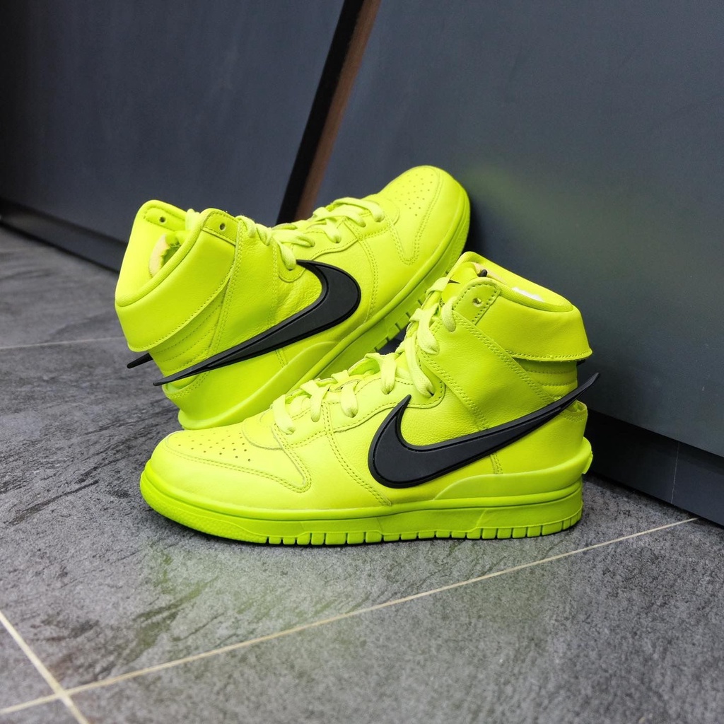 Dunk High Ambush Atomic Green