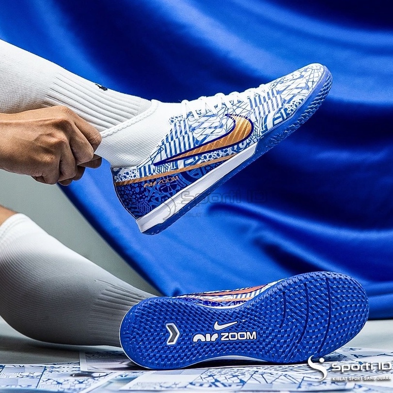 Sepatu Futsal Nike Zoom Superfly 9 Academy CR7 IC - White Copper DQ5312-182 Original