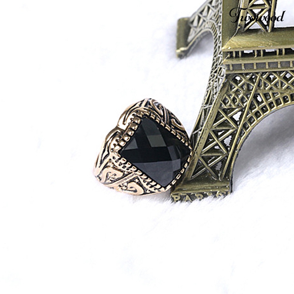 Cincin Bahan Alloy Motif Ukir Gaya Retro Untuk Pria