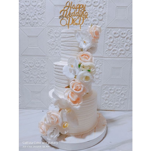 

Peach Wedding Cake 3 Tier/ Wedding Cake