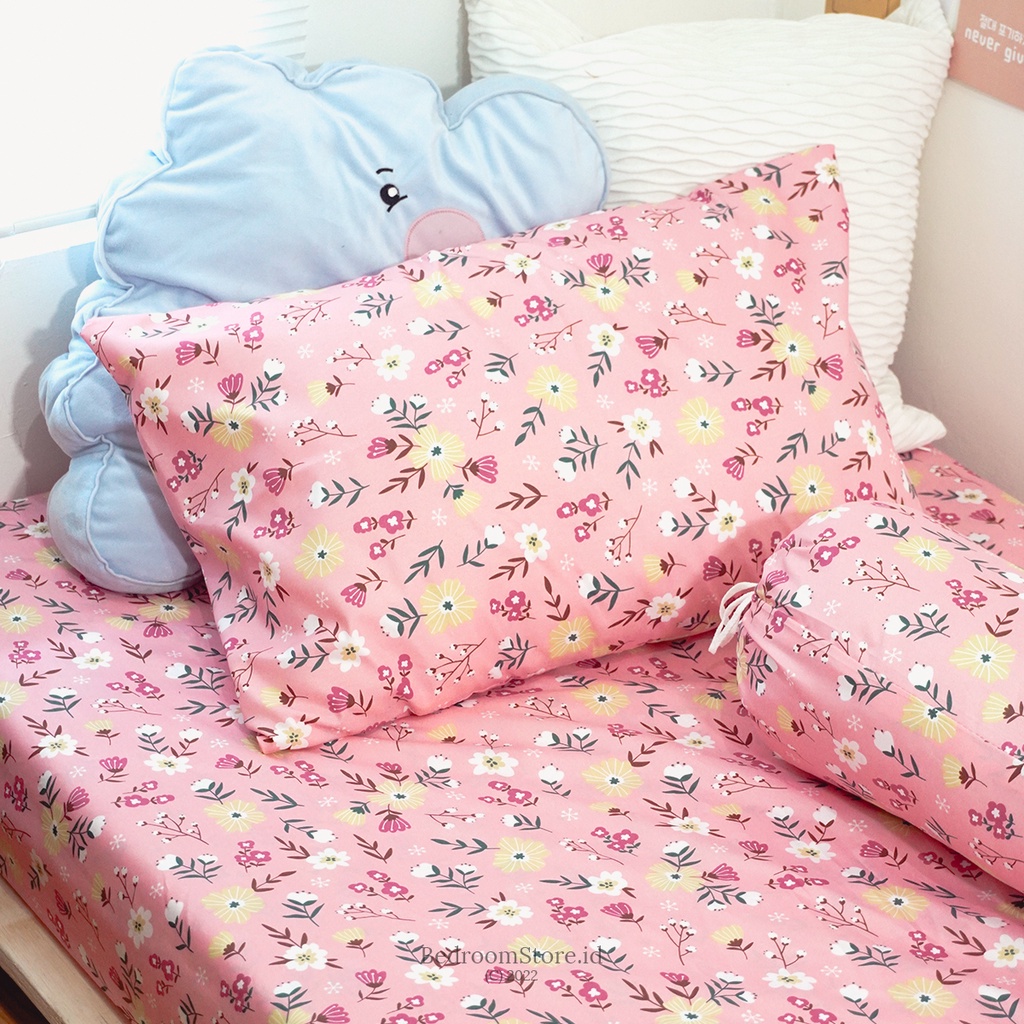 Sprei aesthetic motif Keiko pink sudah termasuk sarban dan sargul