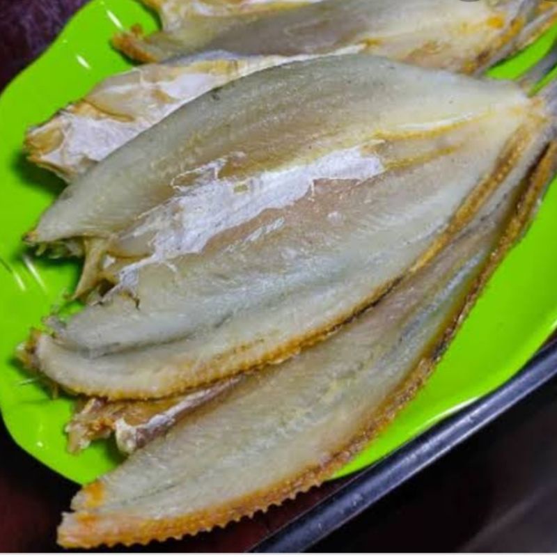 

IKAN ASIN KACANGAN BELAH BERAT 1 KG