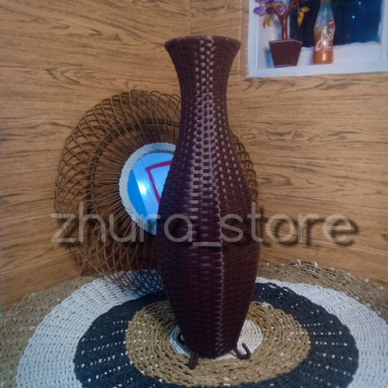 POT SUDUT ROTAN SINTETIS/POT BUNGA SUDUT